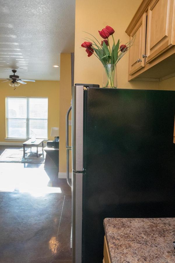 Serene 3Br Apartment 4Tvs Free Wi-Fi & Parking -E- Moss Point Exterior photo